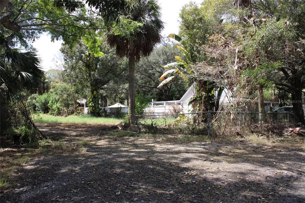 5042 GREEN KEY ROAD NEW PORT RICHEY, FL 34652