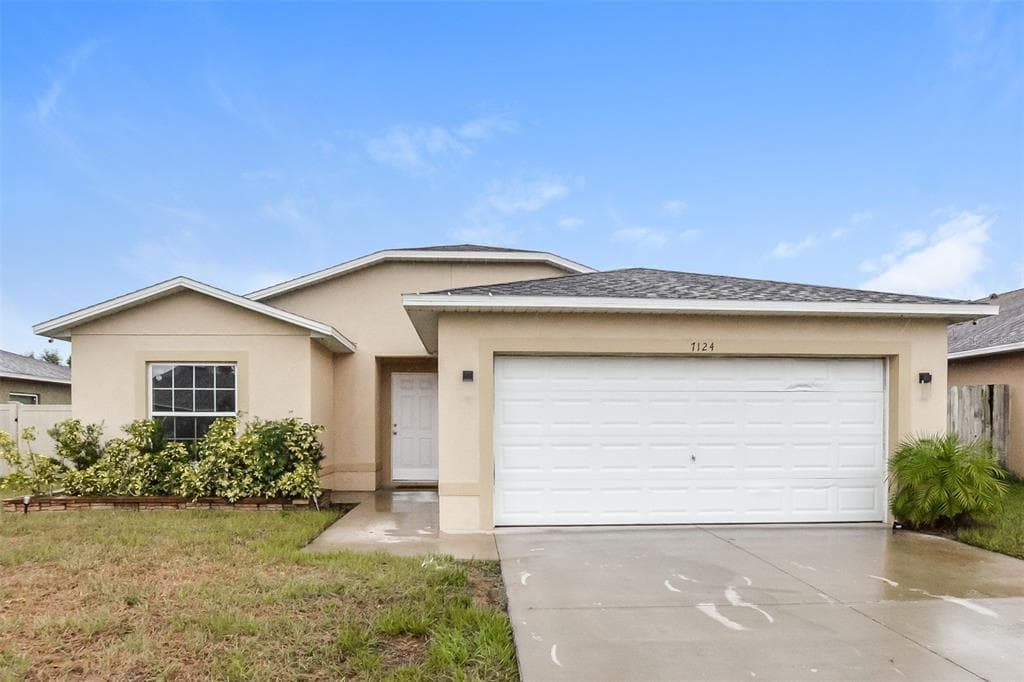 7124 HOLLY CREEK ROAD MOUNT DORA, FL 32757