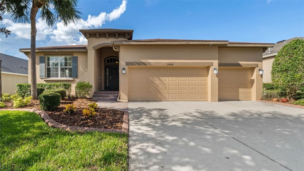 15654 STARLING WATER DRIVE LITHIA, FL 33547