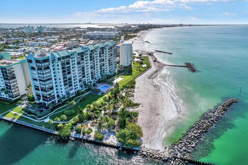 7100 SUNSET WAY UNIT 706 ST PETE BEACH, FL 33706