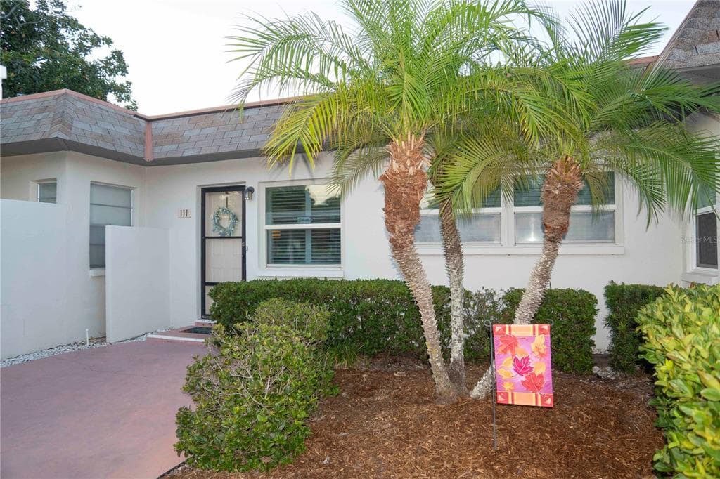 1601 43RD STREET N UNIT 111 ST PETERSBURG, FL 33713