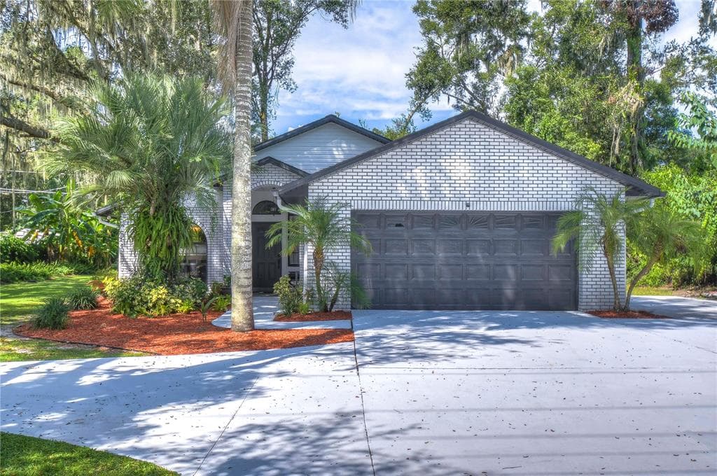 2801 LITTLE ROAD VALRICO, FL 33596