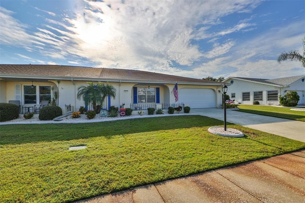 1817 ADREAN PLACE SUN CITY CENTER, FL 33573