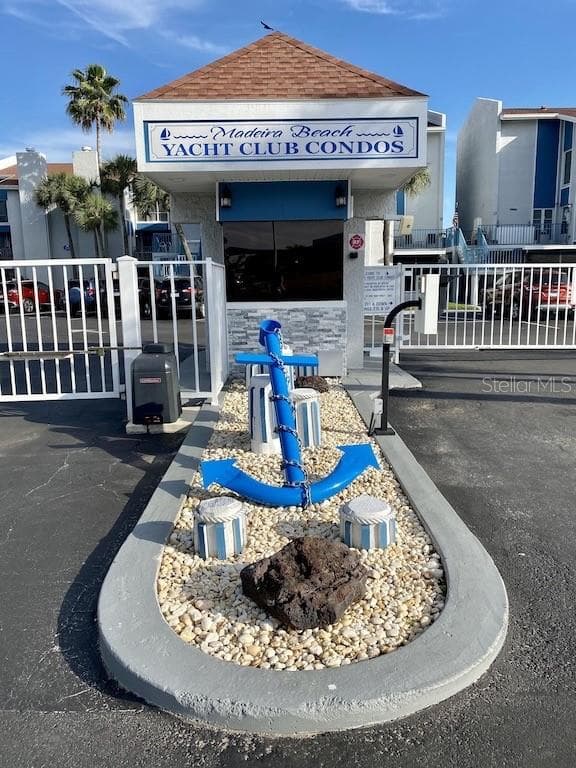 230 MEDALLION BOULEVARD UNIT C MADEIRA BEACH, FL 33708