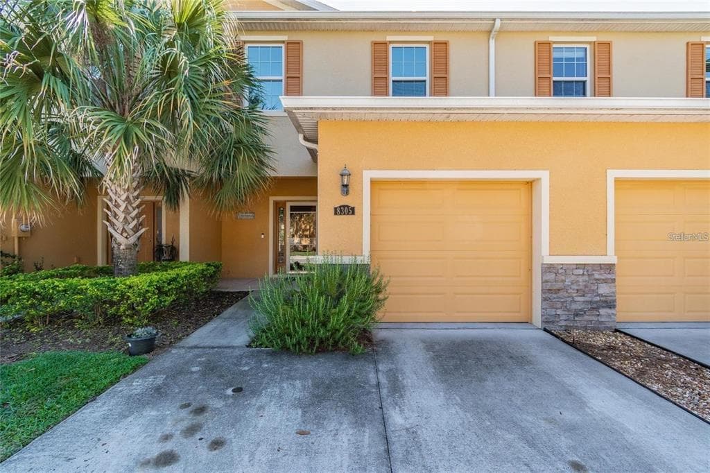 8305 PINE RIVER ROAD TAMPA, FL 33637