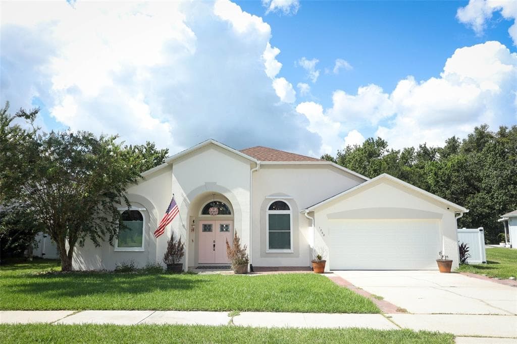 1268 TWIN RIVERS BOULEVARD OVIEDO, FL 32766
