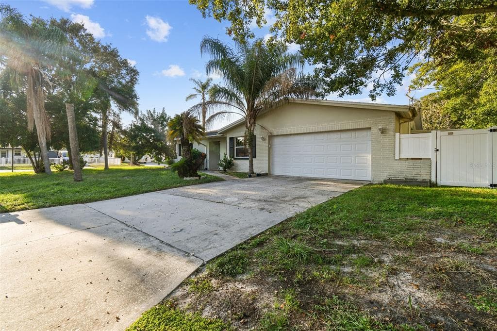 6781 297TH AVENUE N CLEARWATER, FL 33761