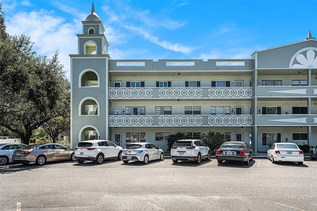 2257 WORLD PARKWAY BOULEVARD W UNIT 51 CLEARWATER, FL 33763