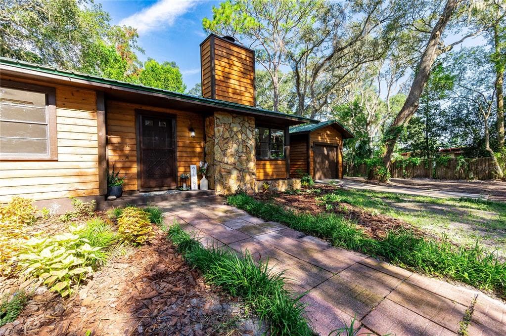 5007 BOBWHITE CT RIDGE MANOR, FL 33523