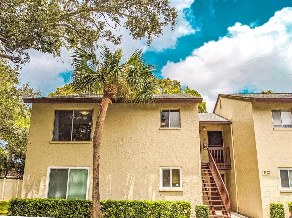 4215 E BAY DRIVE UNIT 1902D CLEARWATER, FL 33764