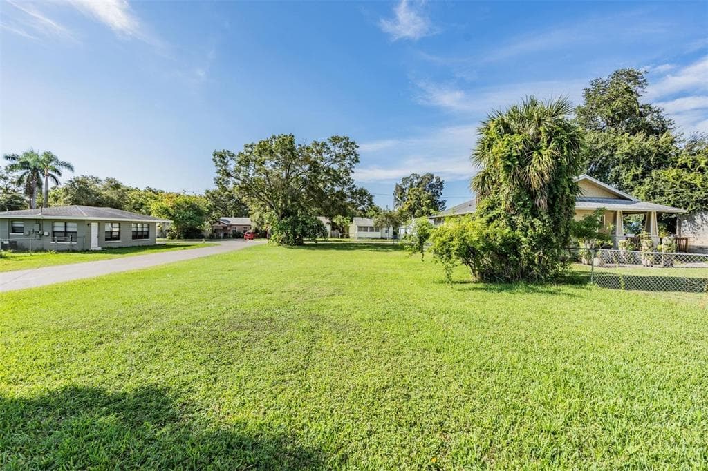 851 18TH AVENUE S ST PETERSBURG, FL 33705