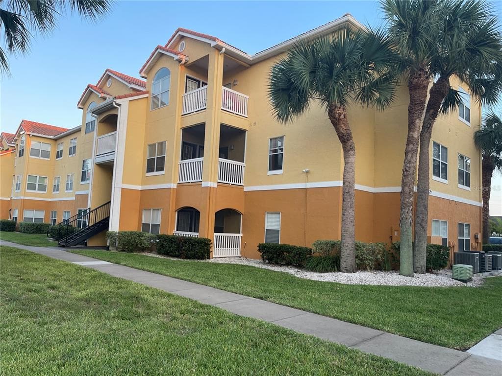 10764 70TH AVENUE UNIT 7104 SEMINOLE, FL 33772