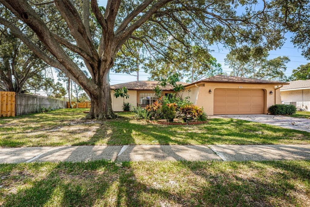 2506 CYPRESS BEND DRIVE W CLEARWATER, FL 33761