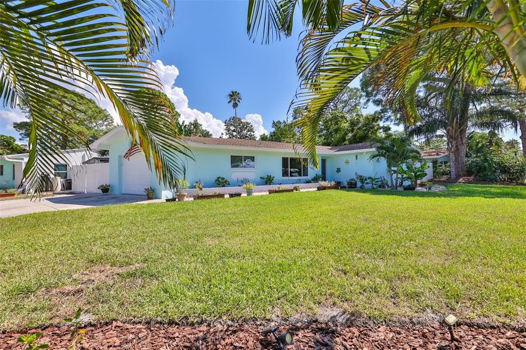 1853 SANTA BARBARA DRIVE