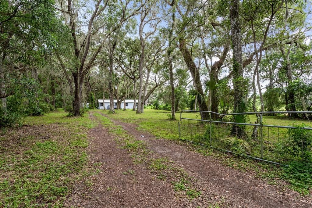 13008 DOUGLAS ROAD DADE CITY, FL 33525