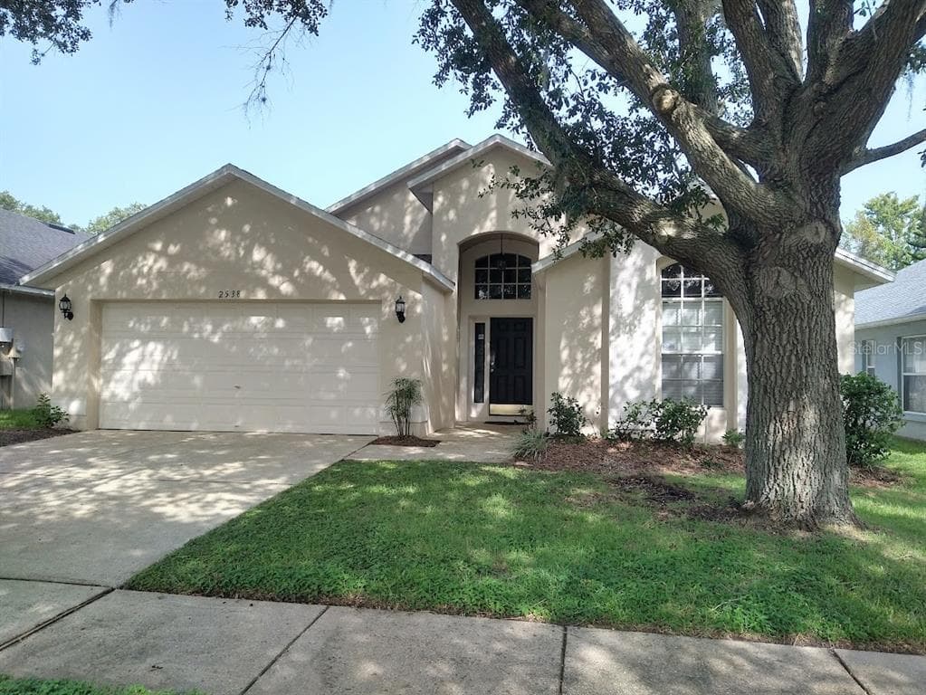 2538 CLARESIDE DRIVE