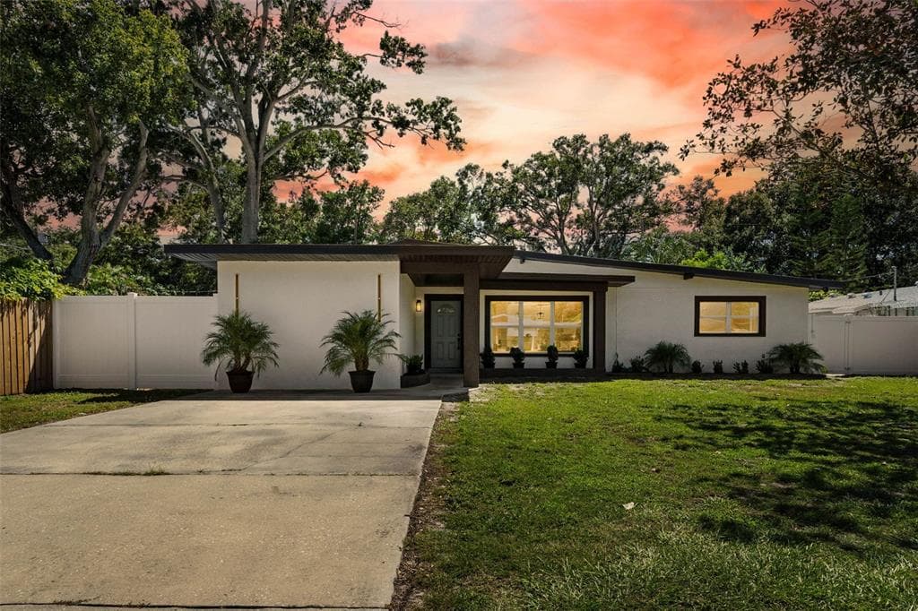 4110 41 AVENUE N ST PETERSBURG, FL 33714