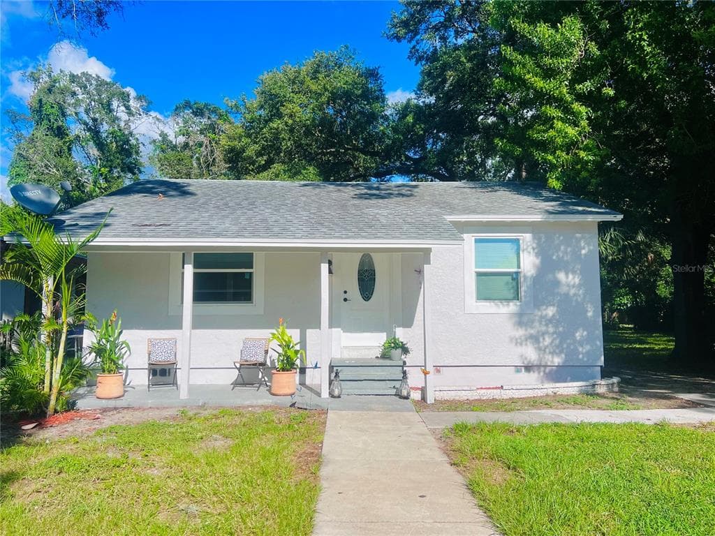 1724 DAYTON STREET S ST PETERSBURG, FL 33712