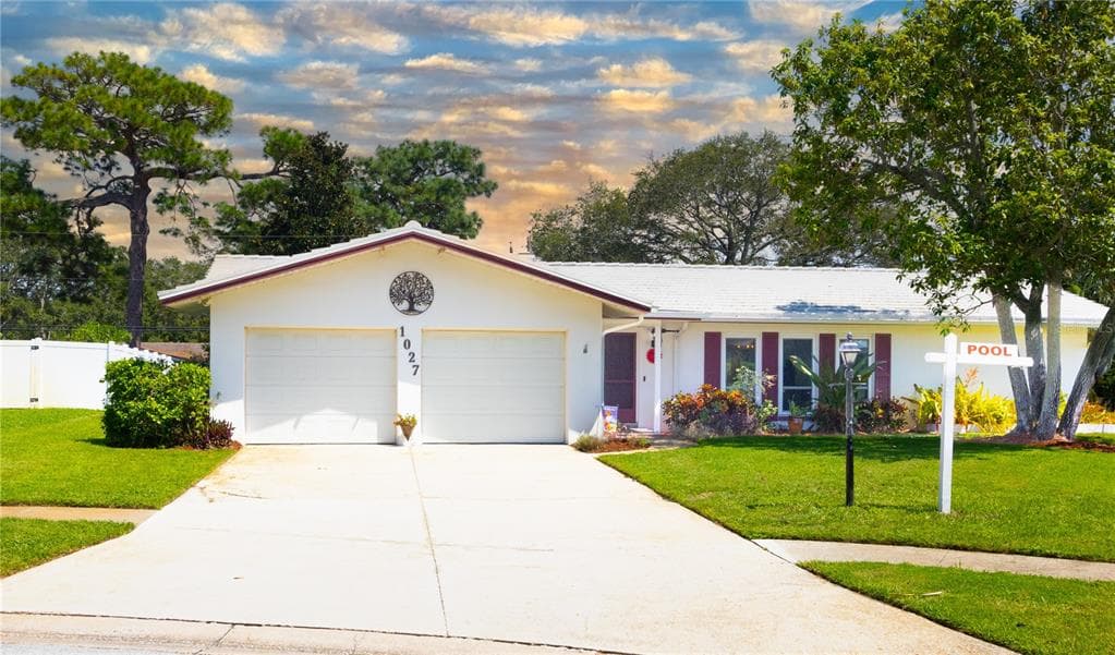1027 GROVEWOOD COURT CLEARWATER, FL 33764
