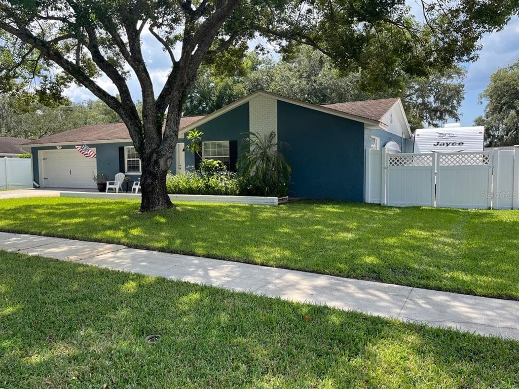 17704 FALLOWFIELD DRIVE LUTZ, FL 33549
