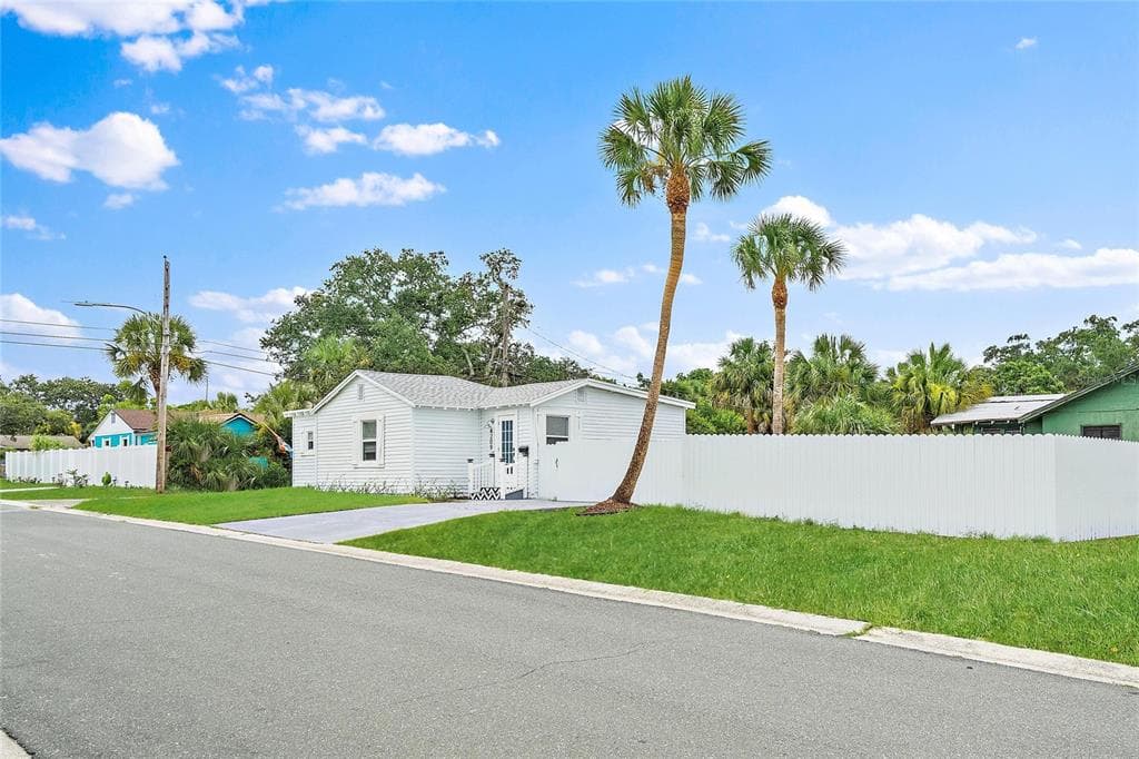 4209 20TH AVENUE S ST PETERSBURG, FL 33711