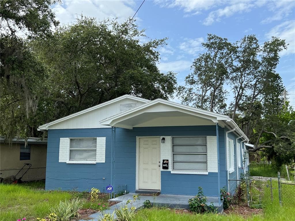 4694 16TH AVENUE S ST PETERSBURG, FL 33711