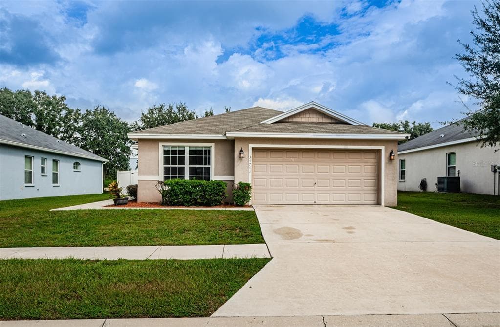 34743 REDDING LANE ZEPHYRHILLS, FL 33541