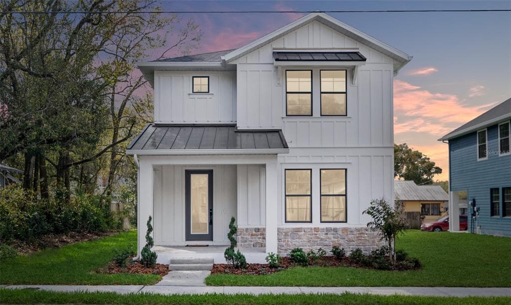 1203 E OSBORNE AVENUE TAMPA, FL 33603