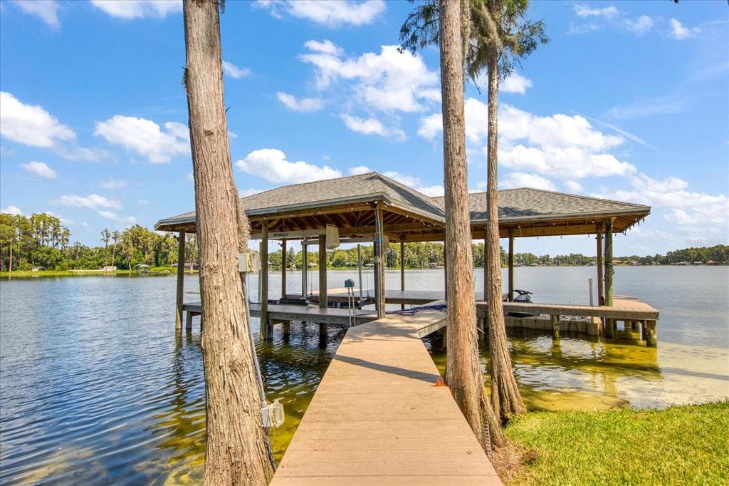 19717 GUNN HIGHWAY ODESSA, FL 33556