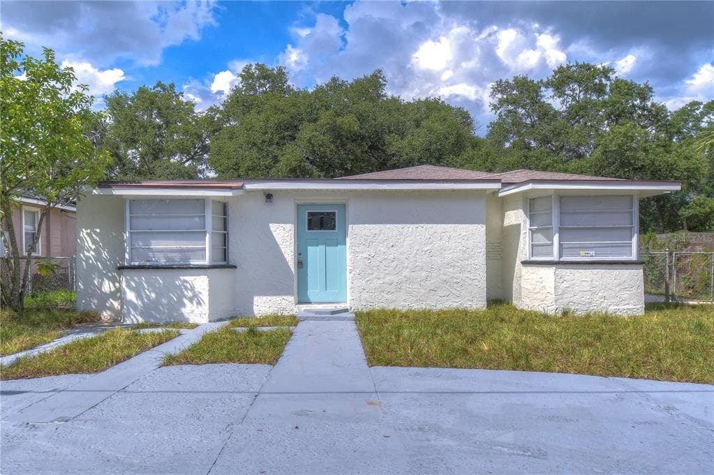 3018 E POWHATAN AVENUE TAMPA, FL 33610