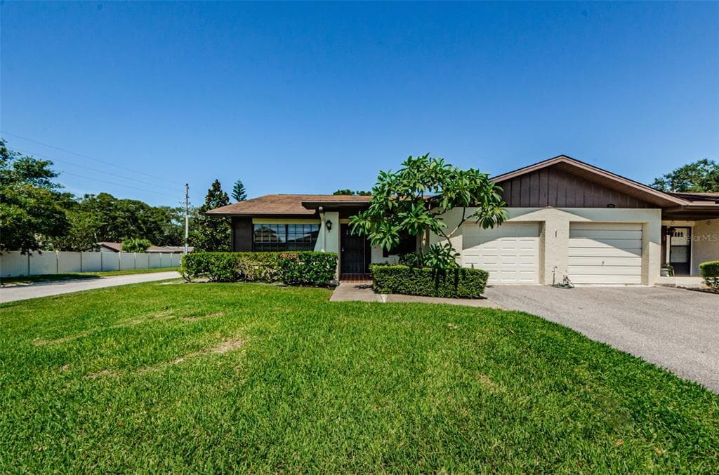 2188 EISENHOWER DRIVE DUNEDIN, FL 34698
