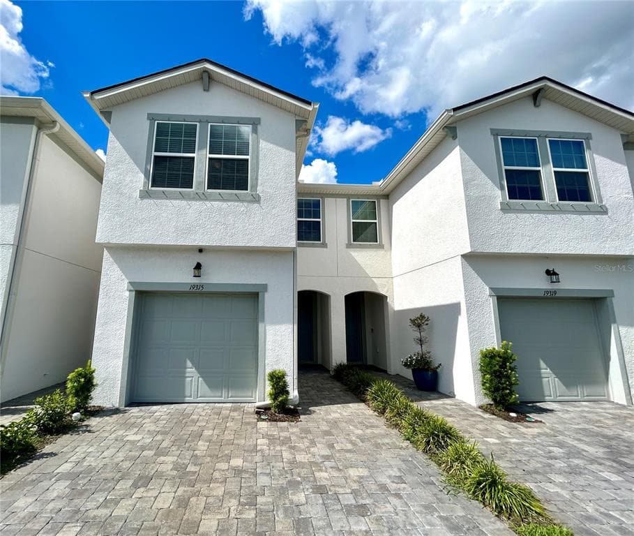 19315 BLUE POND DRIVE LUTZ, FL 33558