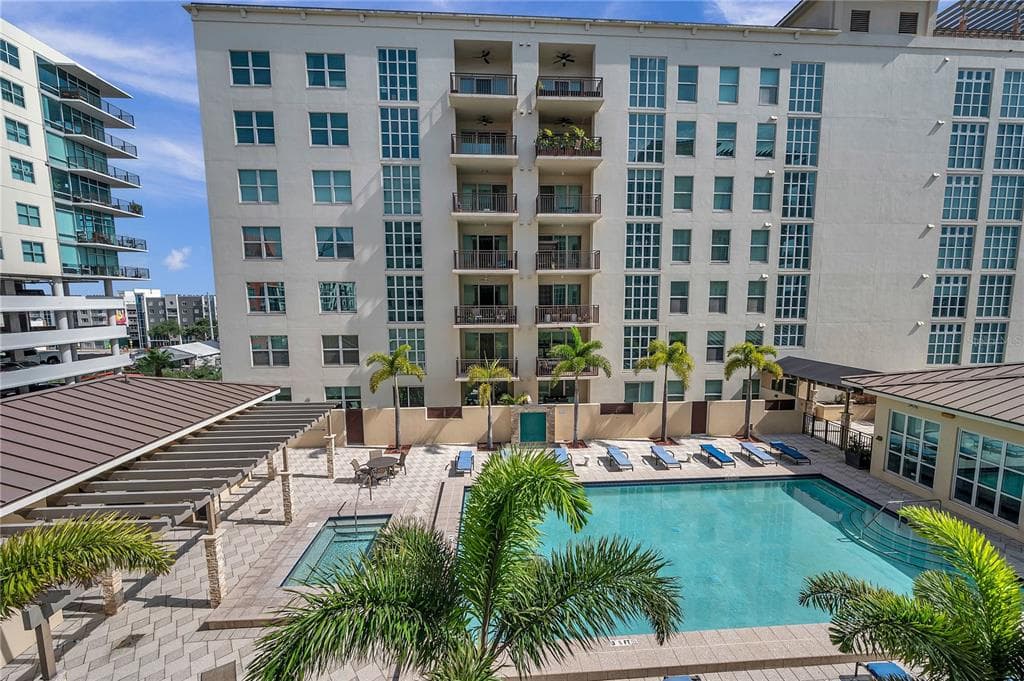 1238 E KENNEDY BOULEVARD UNIT 602 TAMPA, FL 33602