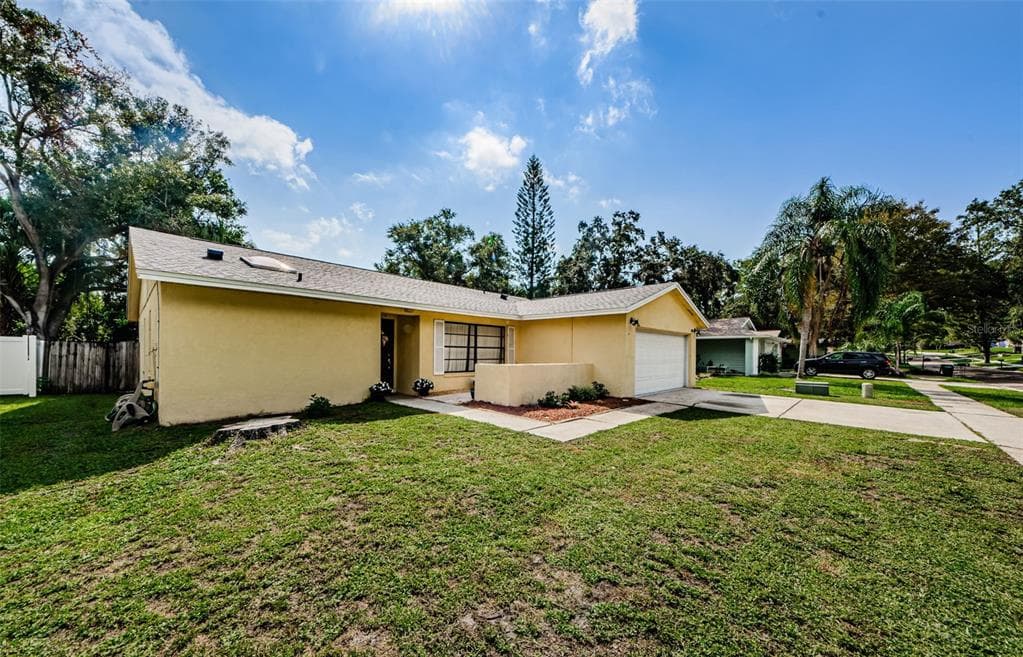 34 HARBOR OAKS CIRCLE SAFETY HARBOR, FL 34695
