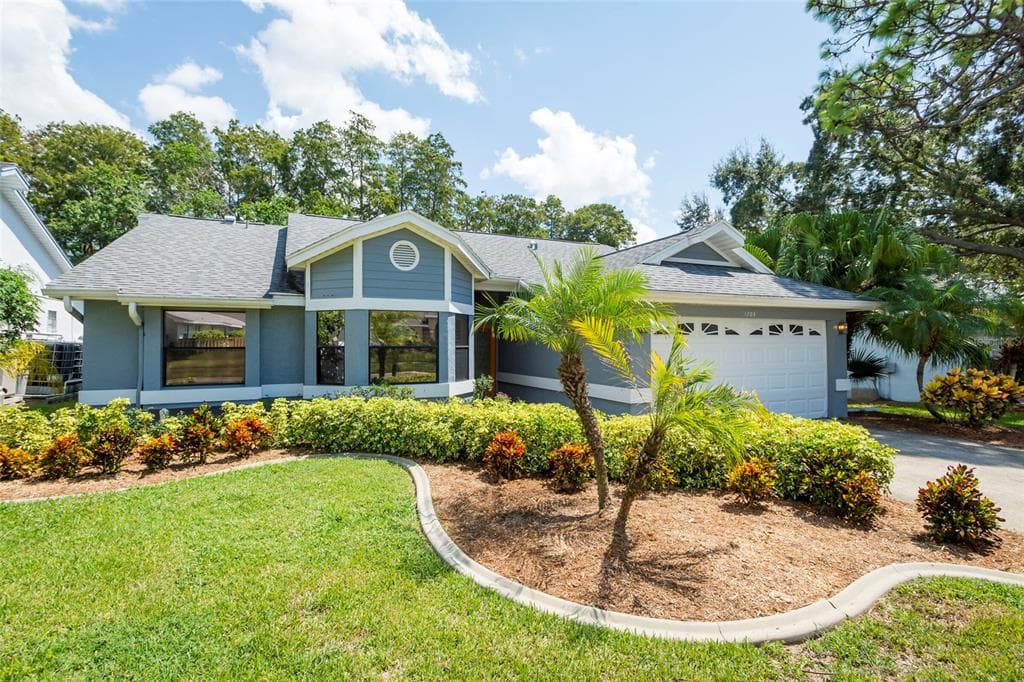 1703 POLO CLUB DR TARPON SPRINGS, FL 34689