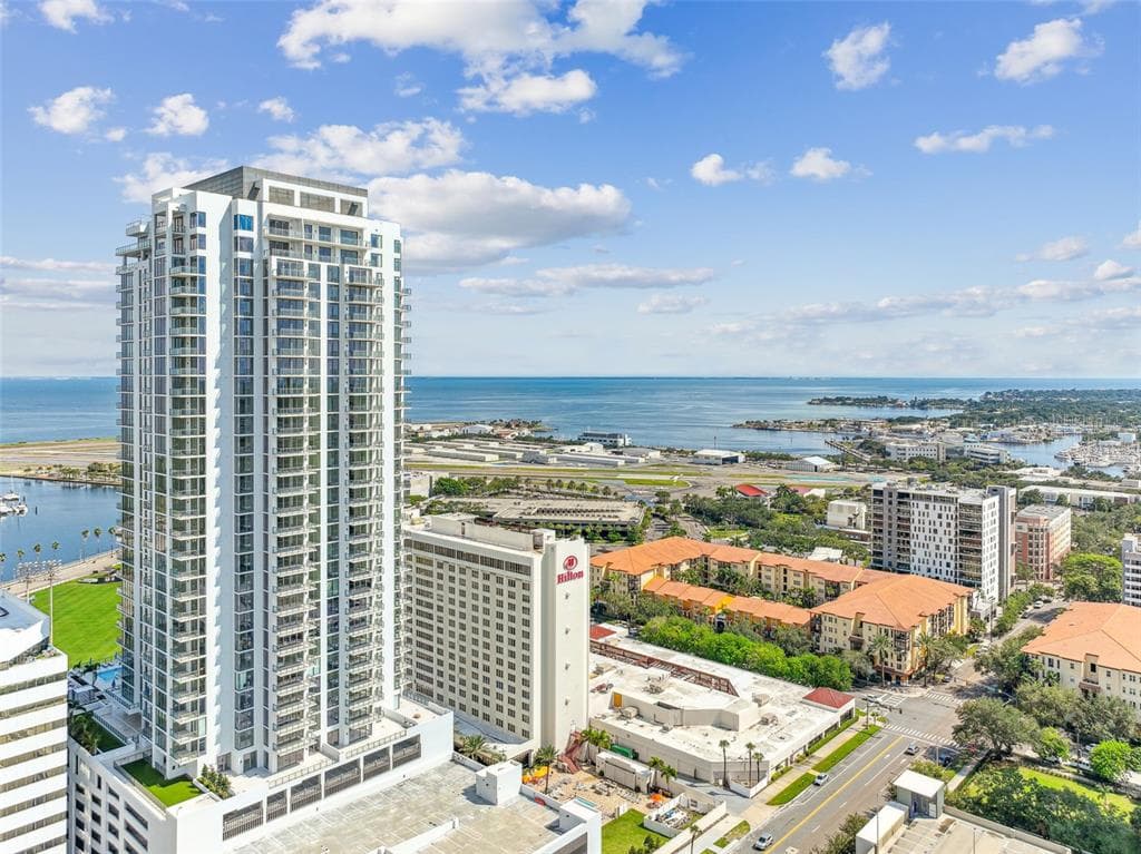 301 1ST STREET S UNIT 1205