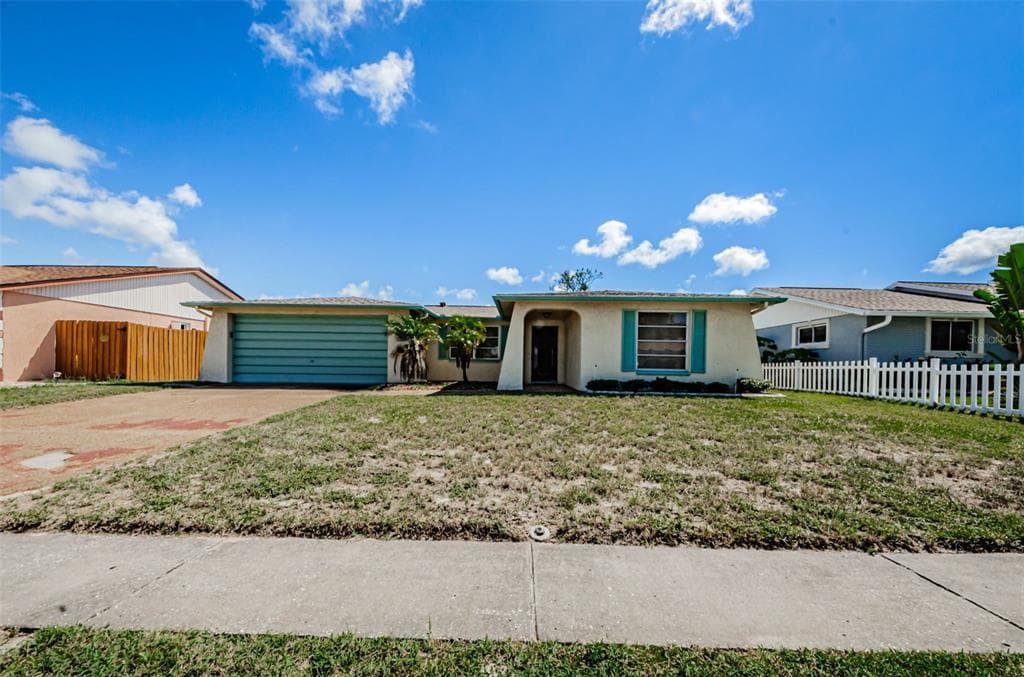 5808 CONSUELLO DRIVE HOLIDAY, FL 34690