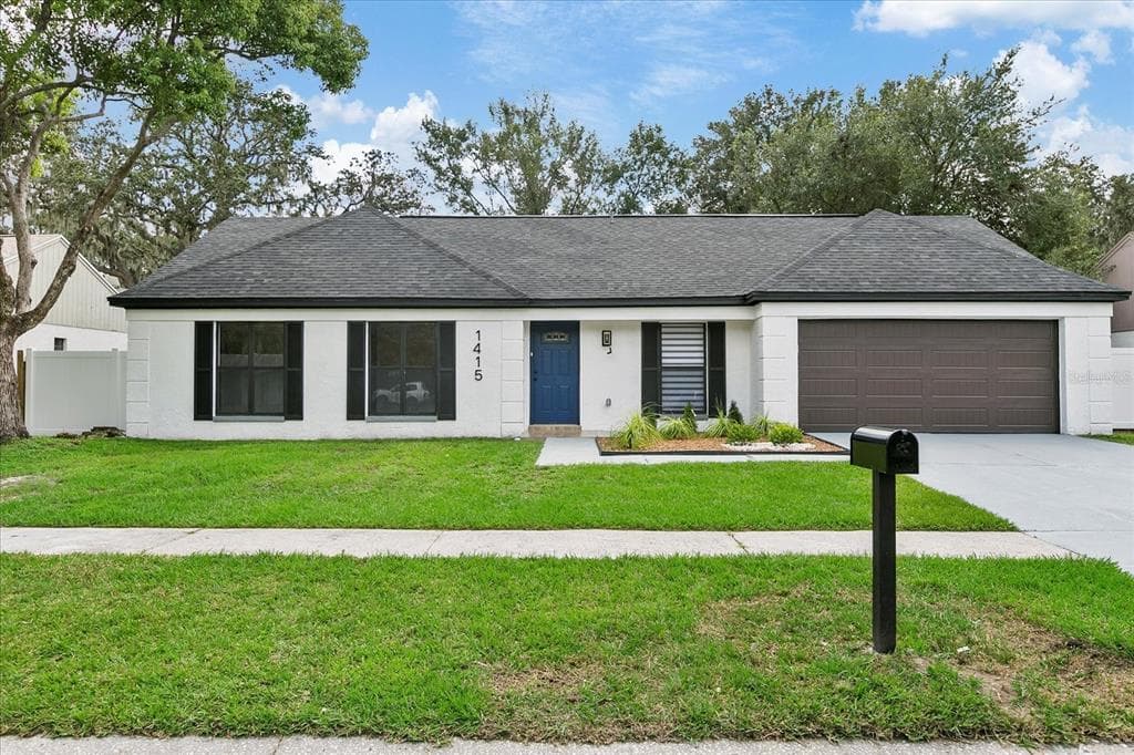 1415 PEACHFIELD DRIVE VALRICO, FL 33596