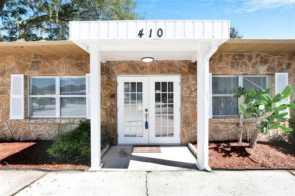 410 SKYLINE DRIVE E LAKELAND, FL 33801