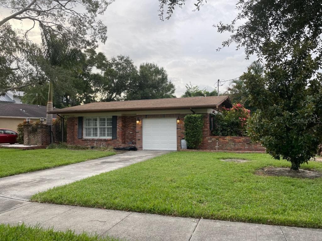 502 SUWANEE CIRCLE TAMPA, FL 33606