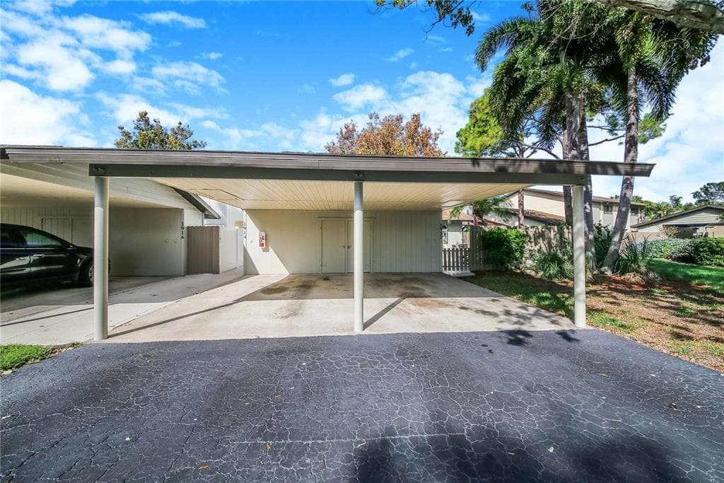 1914 WHITNEY WAY CLEARWATER, FL 33760