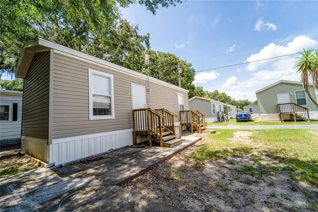 6991 FORT KING ROAD UNIT 51 ZEPHYRHILLS, FL 33541