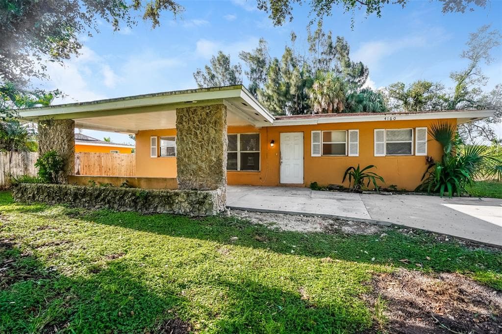 4160 BALLARD ROAD FORT MYERS, FL 33916