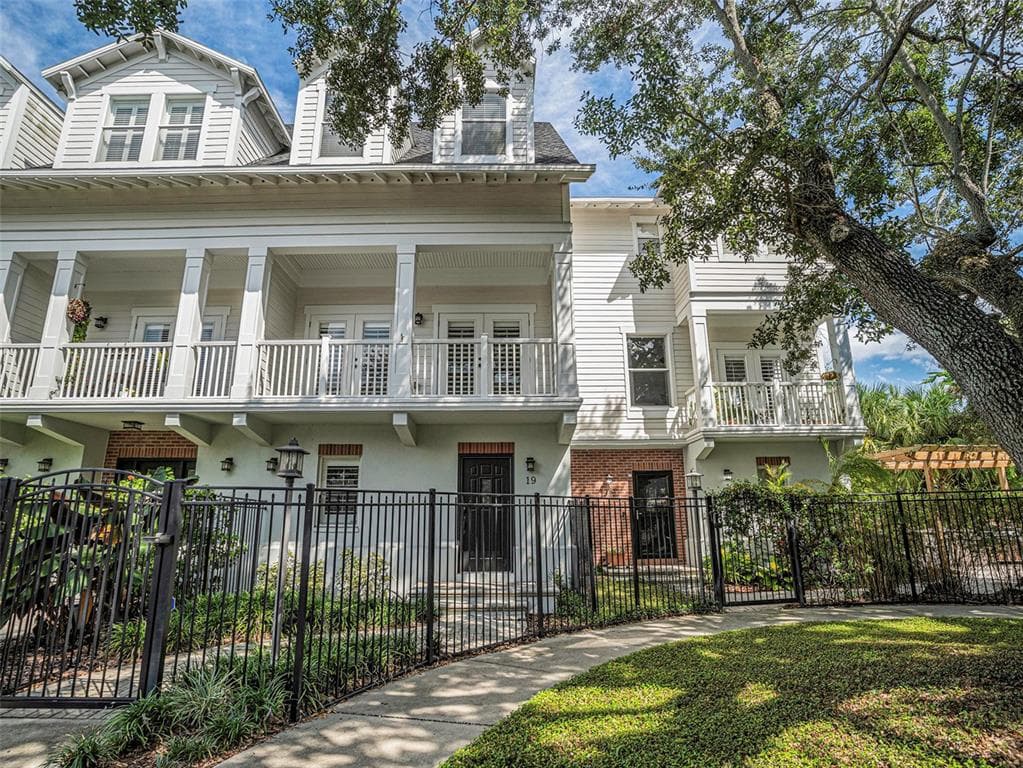 2442 W MISSISSIPPI AVENUE UNIT 19 TAMPA, FL 33629