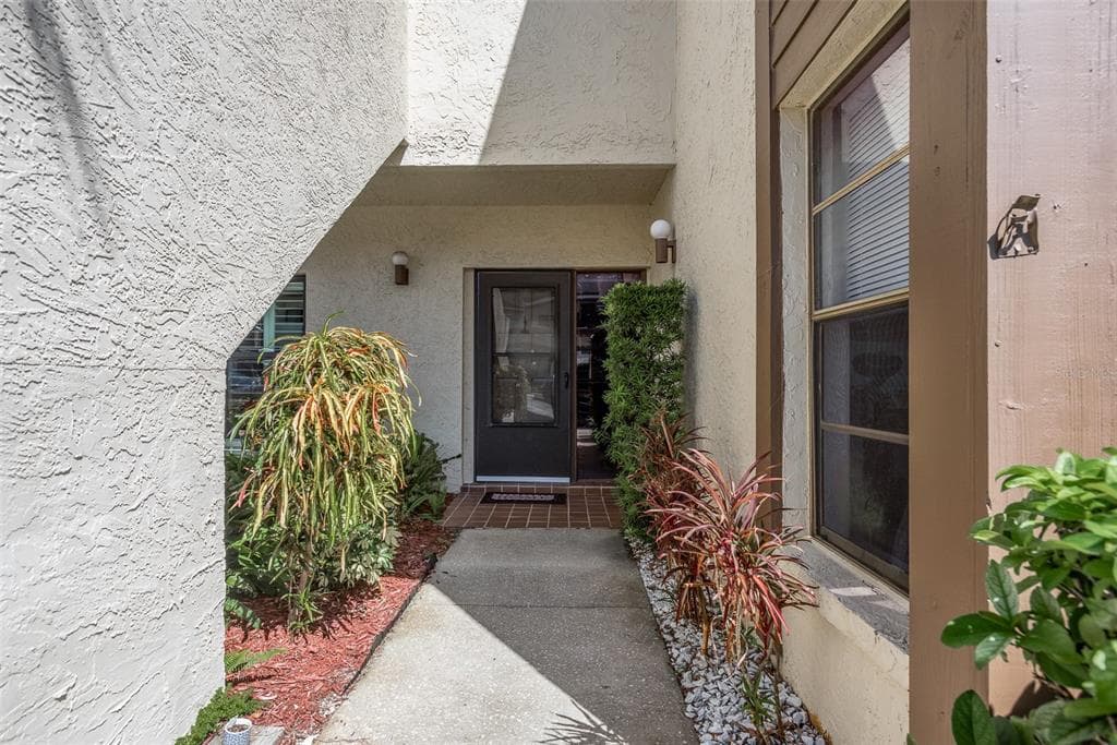 3536 COUNTRYBROOK LANE UNIT 15 PALM HARBOR, FL 34684