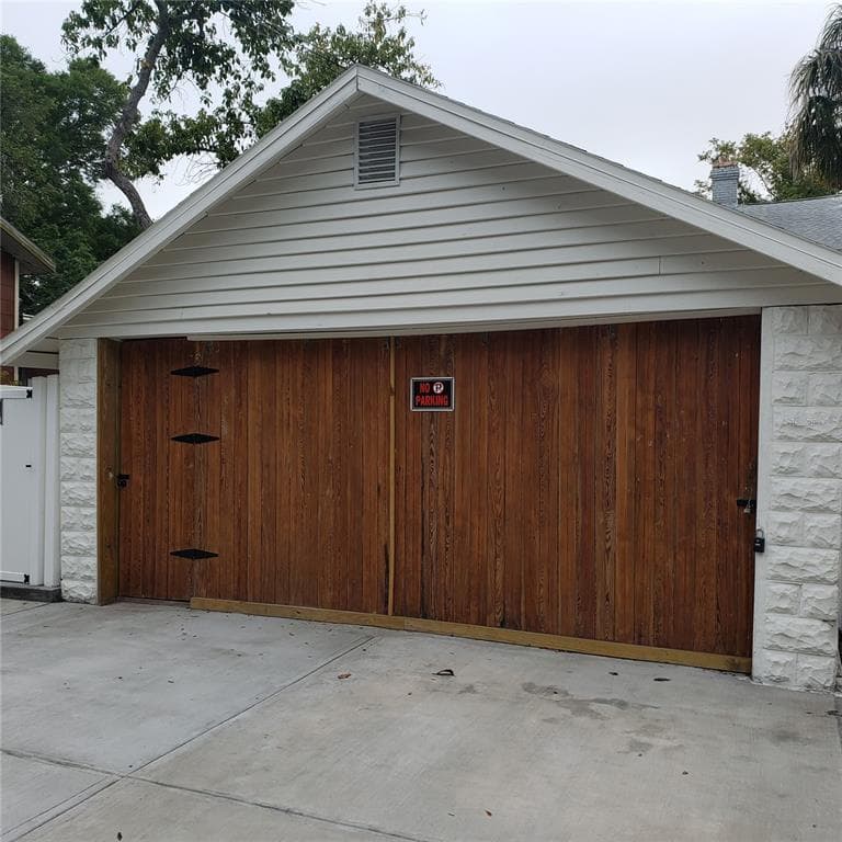 819 11TH STREET N UNIT E ST PETERSBURG, FL 33705