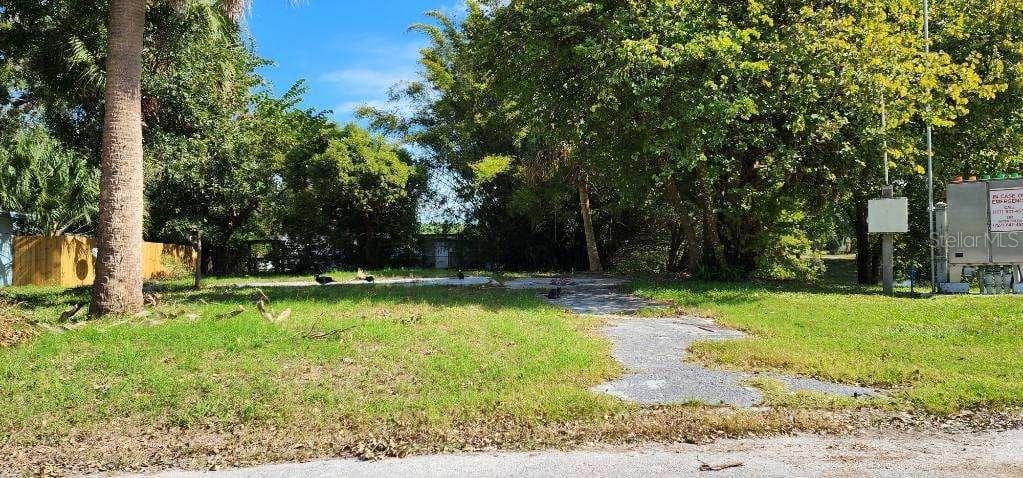 5242 BOUGENVILLE DRIVE