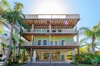 635 182ND AVENUE E REDINGTON SHORES, FL 33708