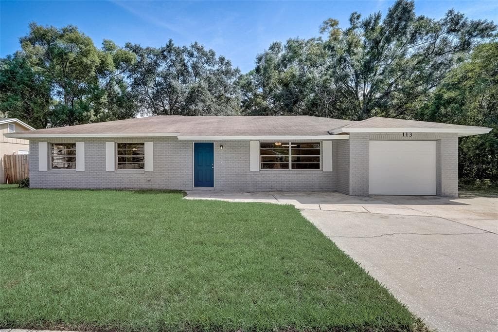 1917 SE REDWING CIRCLE PORT SAINT LUCIE, FL 34952