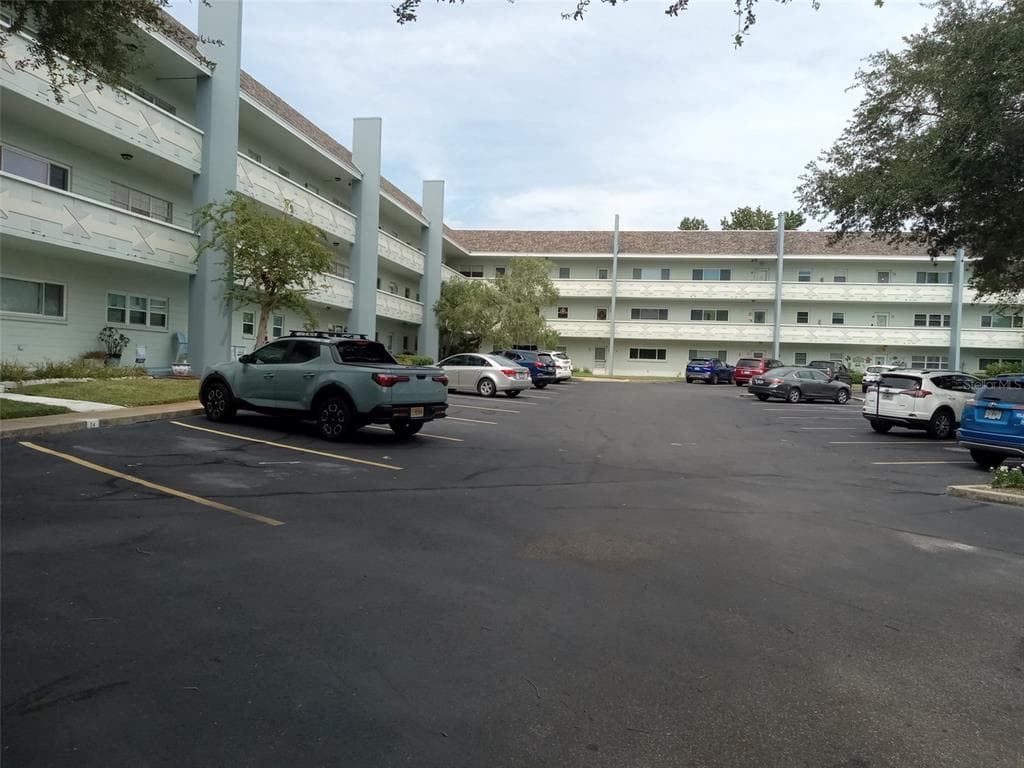2254 NORWEGIAN DRIVE UNIT 52 CLEARWATER, FL 33763